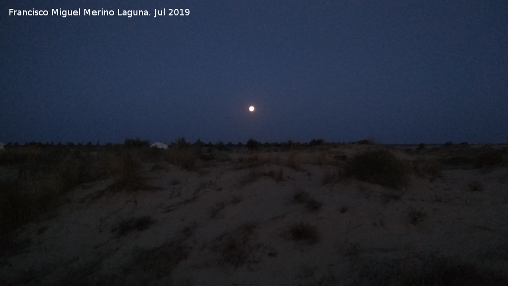 Luna - Luna. Playa de Carabass - Santa Pola