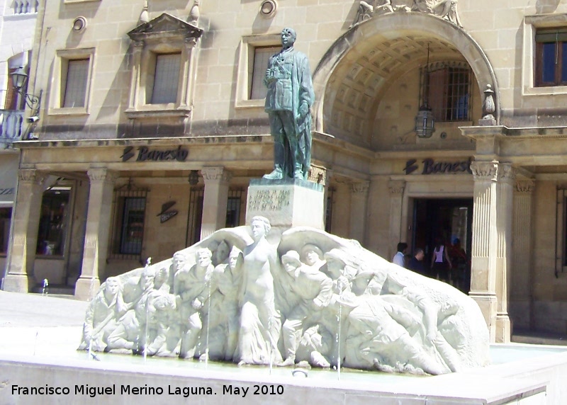 Monumento al General Saro - Monumento al General Saro. 