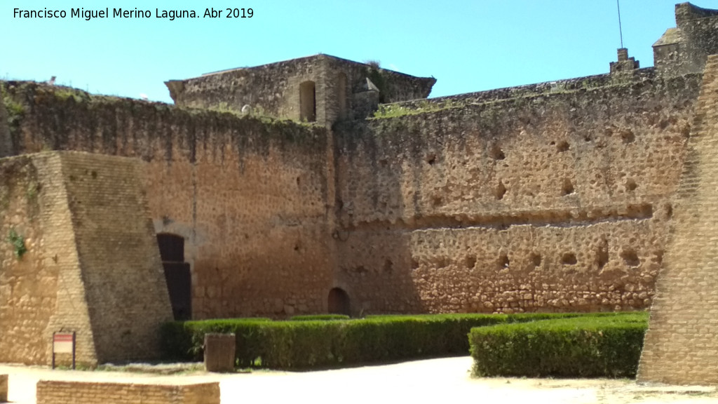 Castillo de los Guzmanes. Torre Suroeste - Castillo de los Guzmanes. Torre Suroeste. Situacin