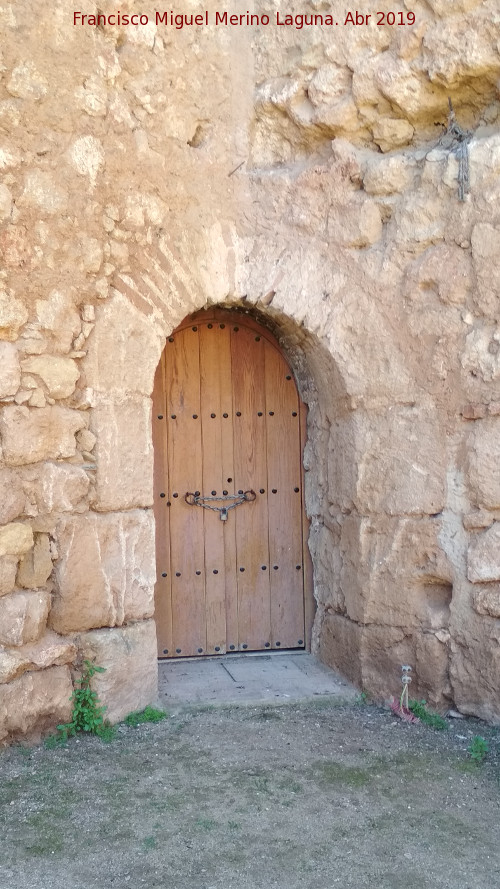 Castillo de los Guzmanes. Torre Suroeste - Castillo de los Guzmanes. Torre Suroeste. Puerta de acceso