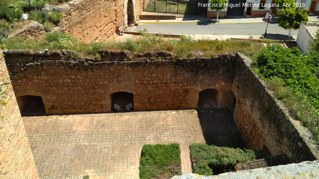 Castillo de los Guzmanes. Patio de la Barbacana - Castillo de los Guzmanes. Patio de la Barbacana. 