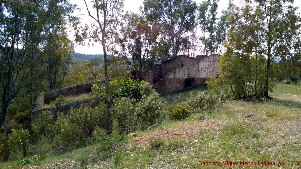 Poblado Minero de Chinfln - Poblado Minero de Chinfln. Vivienda con corral