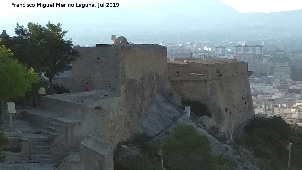 Castillo de Santa Brbara. Revelln del Bon Repos - Castillo de Santa Brbara. Revelln del Bon Repos. Desde el Baluarte de la Reina