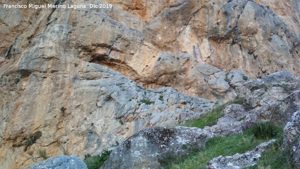 Abrigo de la Pileta - Abrigo de la Pileta. 