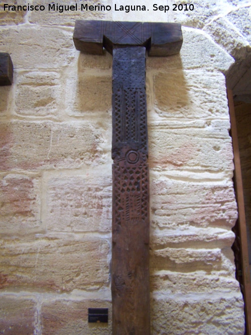 La Mota. Torre de la Crcel - La Mota. Torre de la Crcel. Columna de mezquita rural