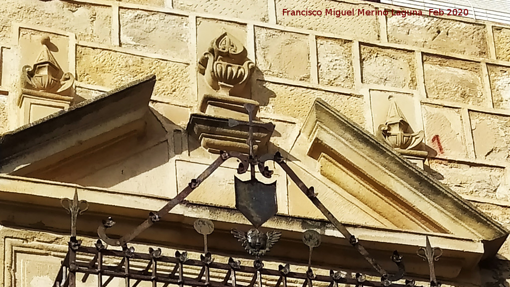 Casa de la Calle Roque Rojas n� 15 - Casa de la Calle Roque Rojas n� 15. Front�n