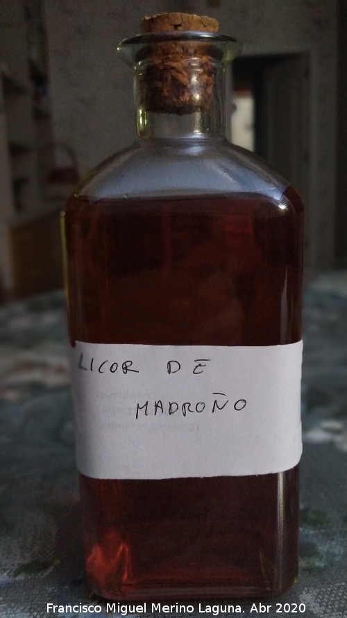 Licor de madro�o - Licor de madro�o. Los Villares