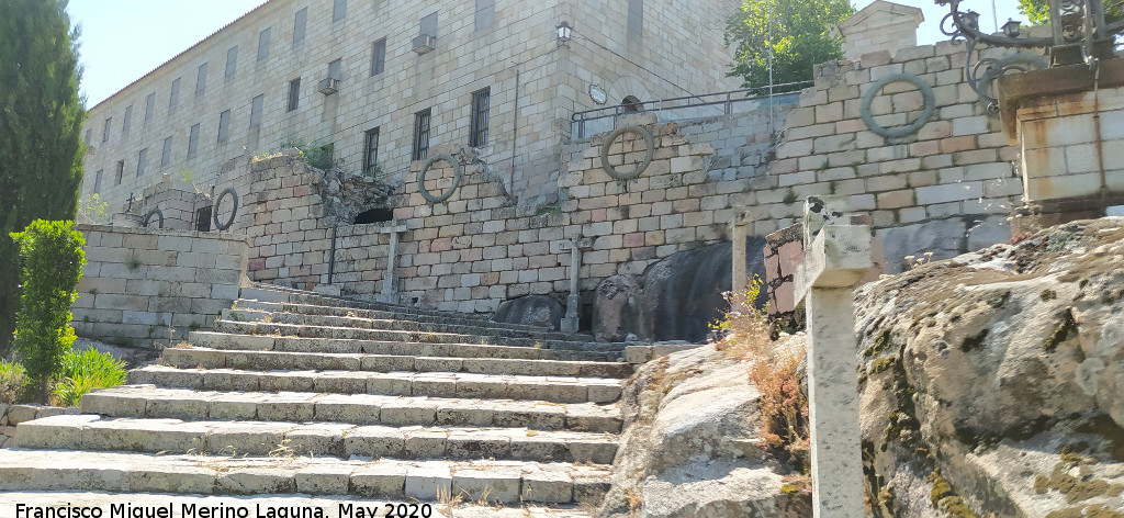 V�a Crucis del Santuario - V�a Crucis del Santuario. 