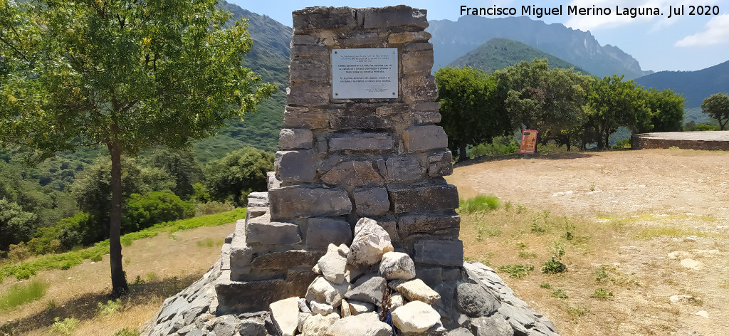 Monumento a los Bomberos Forestales - Monumento a los Bomberos Forestales. 