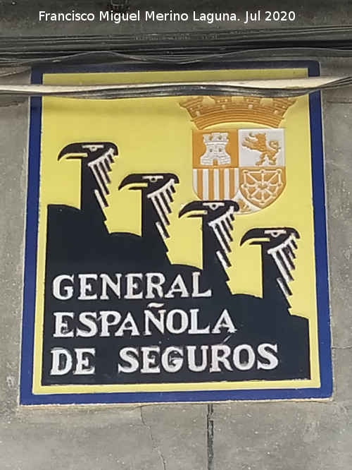 Casa de la Calle Maestro Amado n� 27 - Casa de la Calle Maestro Amado n� 27. Placa de seguros