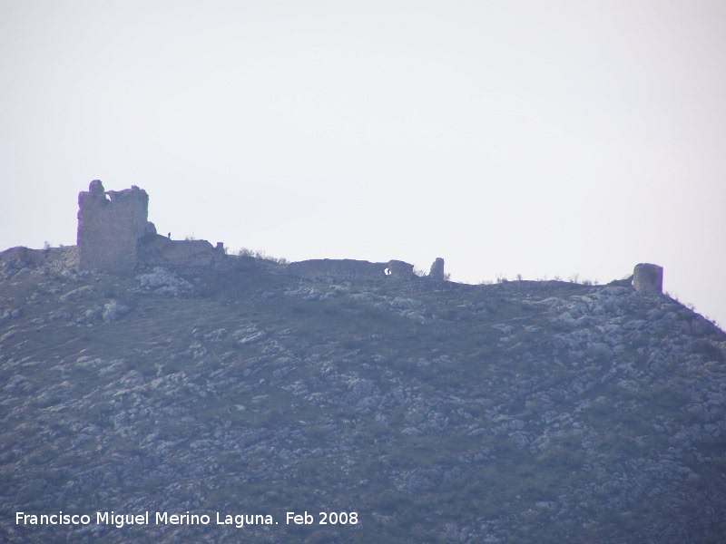 Castillo de la Pea. Muralla Este - Castillo de la Pea. Muralla Este. 