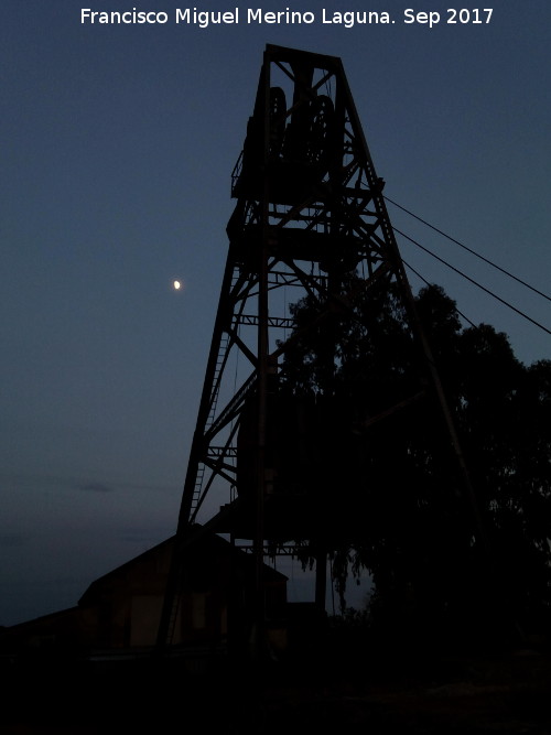 Pozo San Luis - Pozo San Luis. Con la Luna