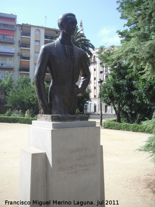 Monumento a Manolete - Monumento a Manolete. 