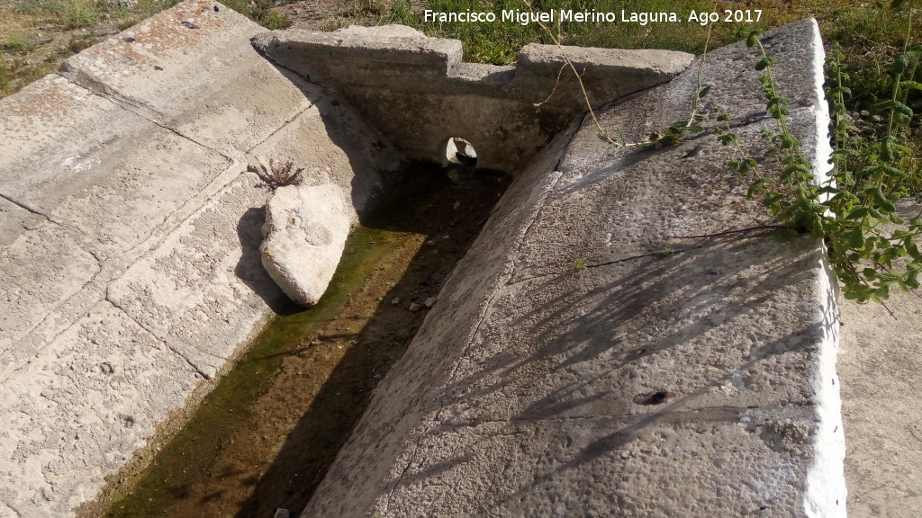 Lavadero Fuente de las Negras - Lavadero Fuente de las Negras. Salida de aguas