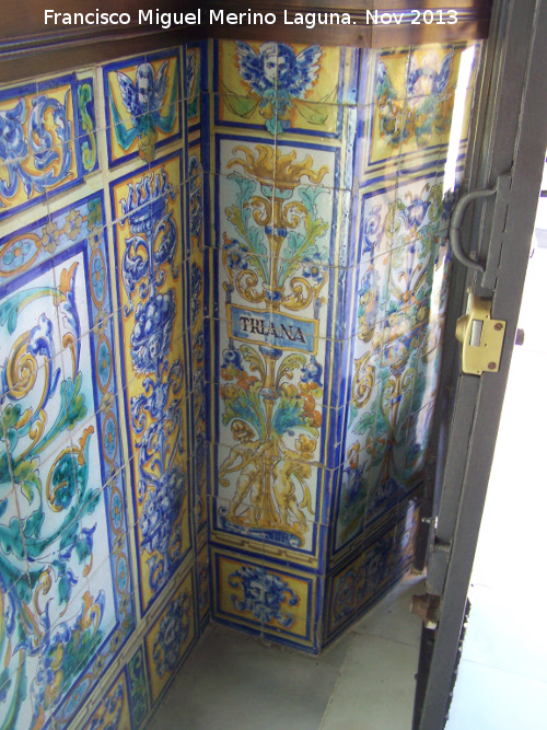 Casa de los Morales - Casa de los Morales. Azulejos de Triana del interior