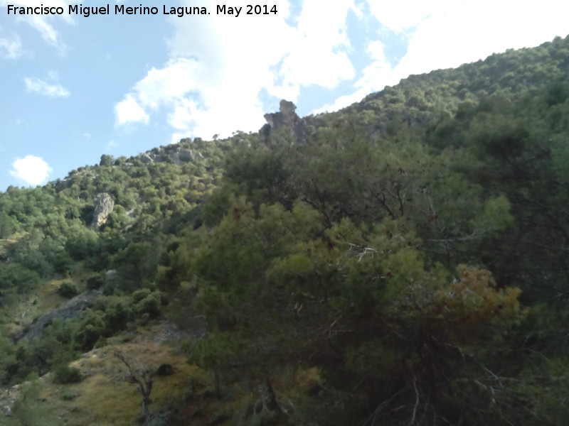 Cerro Cagasebo - Cerro Cagasebo. Formacin rocosa al Este