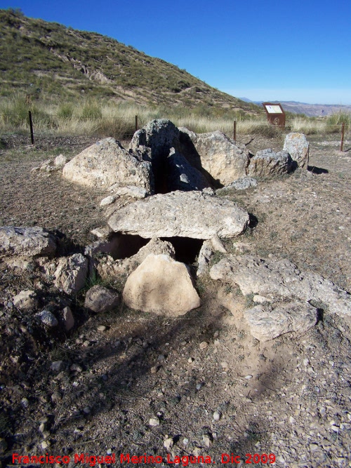 Dolmen 70 - Dolmen 70. 