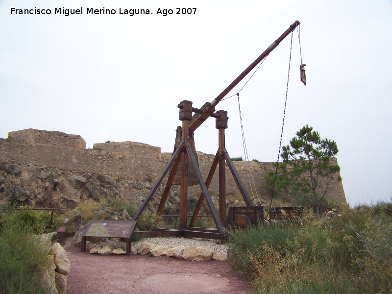 Castillo de Lorca. Batera de Artillera - Castillo de Lorca. Batera de Artillera. Al fondo la batera