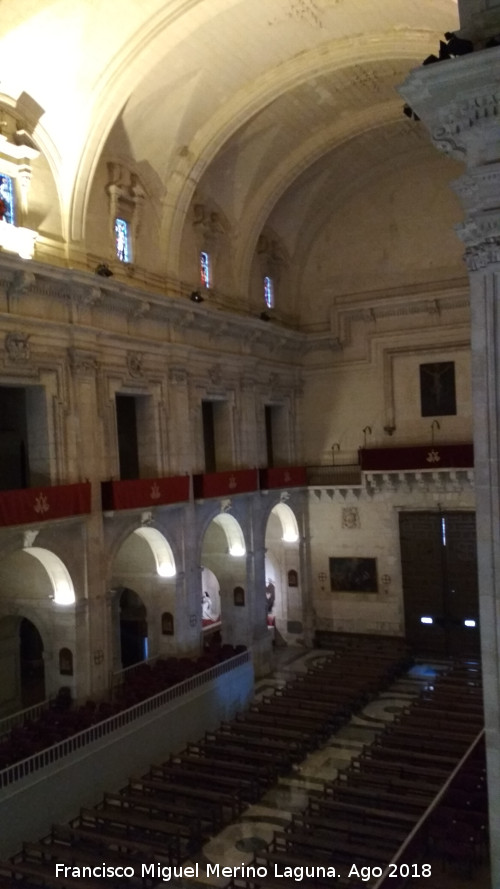 Baslica de Santa Mara - Baslica de Santa Mara. Nave