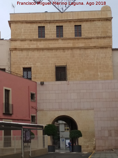 Torre del Concejo - Torre del Concejo. Parte trasera