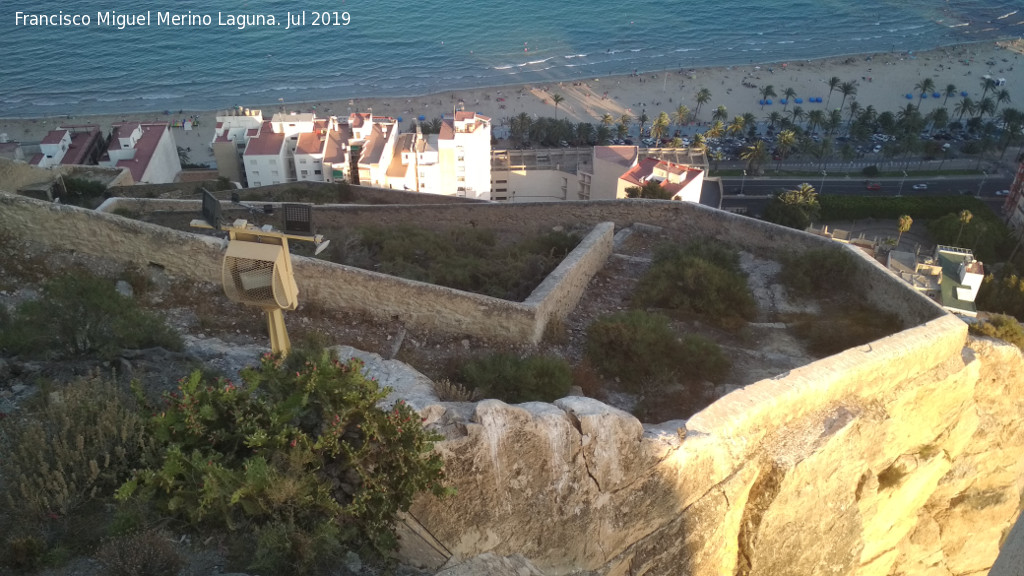 Castillo de Santa Brbara - Castillo de Santa Brbara. Vistas desde el segundo recinto