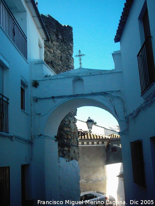 Torre del Espoln - Torre del Espoln. Detrs del Arco del Espoln