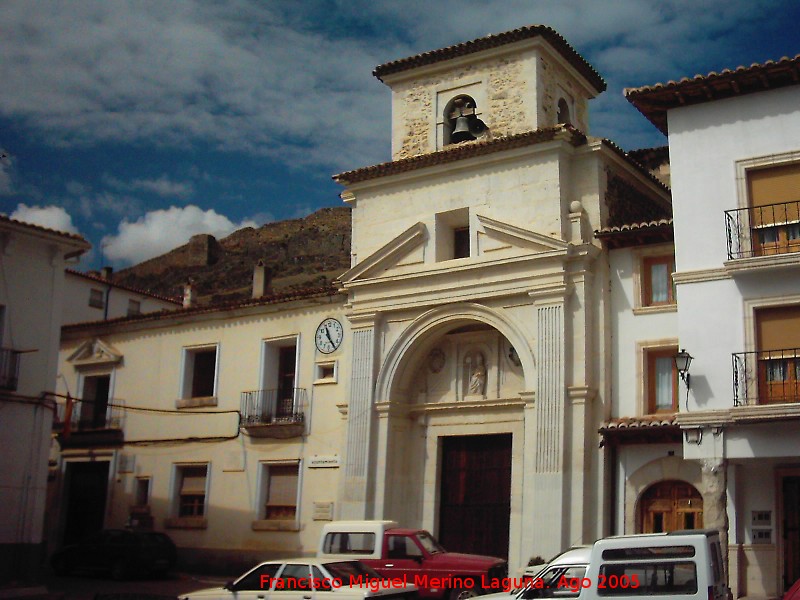 Iglesia de San Julin - Iglesia de San Julin. Junto al Ayuntamiento