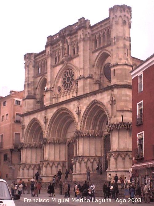 Catedral de Santa Mara y San Julin - Catedral de Santa Mara y San Julin. Fachada