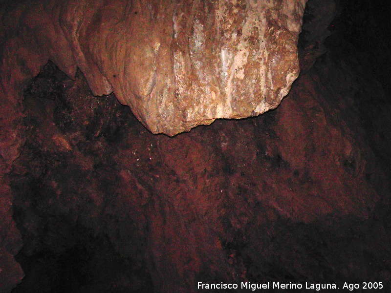 Cueva de Aguas Peas - Cueva de Aguas Peas. Interior