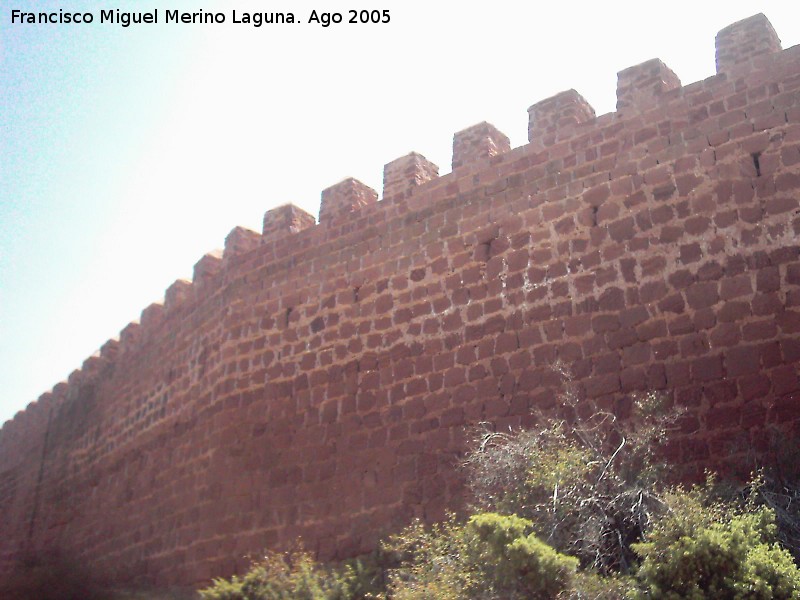 Castillo de Peracense - Castillo de Peracense. Muralla exterior