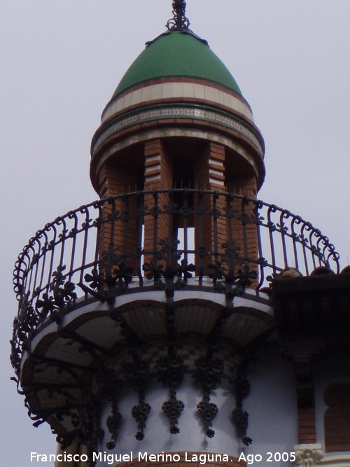 Casa Tejidos El Torico - Casa Tejidos El Torico. Torre