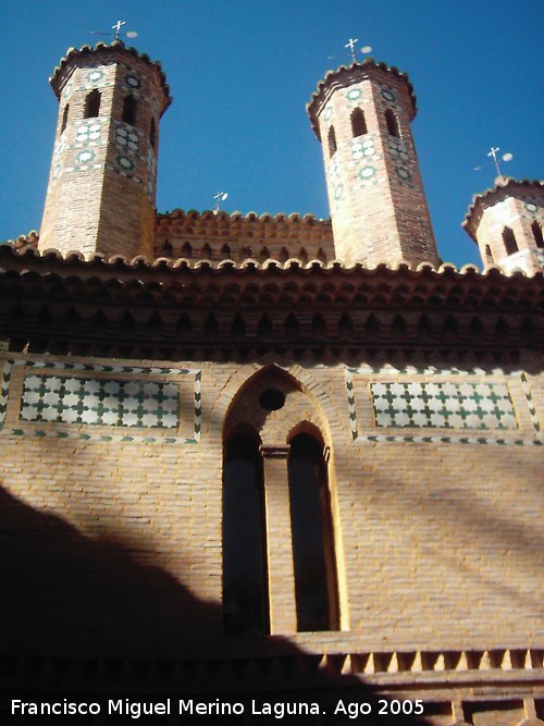 Iglesia de San Pedro - Iglesia de San Pedro. bside