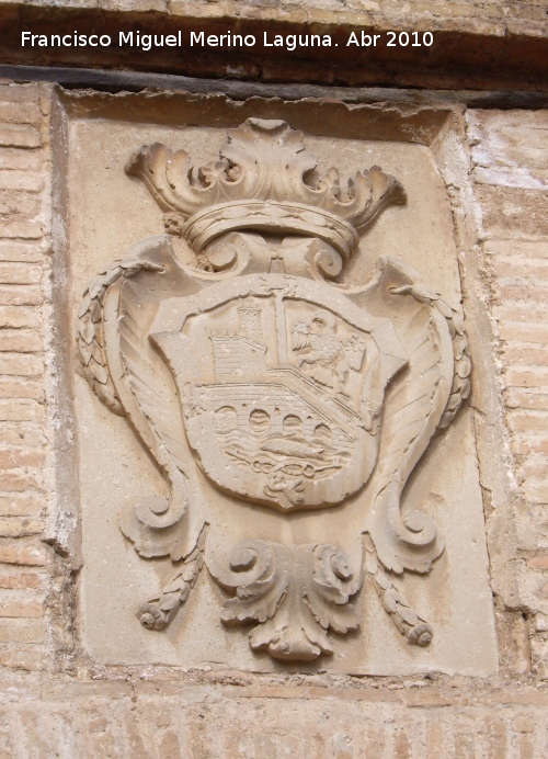 Arco de Capuchinos - Arco de Capuchinos. Escudo derecho