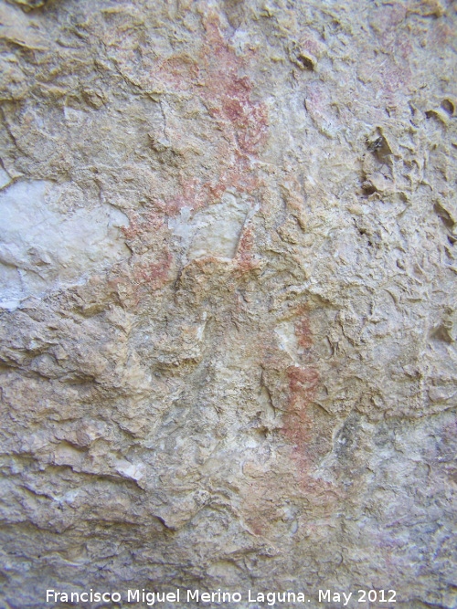 Pinturas rupestres de la Caada de la Corcuela - Pinturas rupestres de la Caada de la Corcuela. Manchas de color rojo