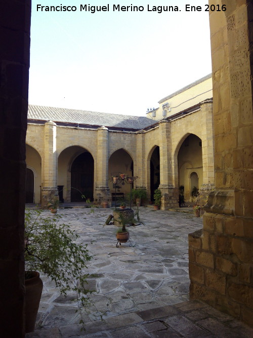 Catedral de Baeza. Claustro - Catedral de Baeza. Claustro. 