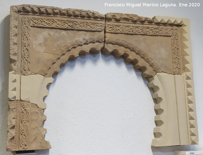 Historia de Baeza - Historia de Baeza. Arco lobulado. Museo Provincial de Ja�n