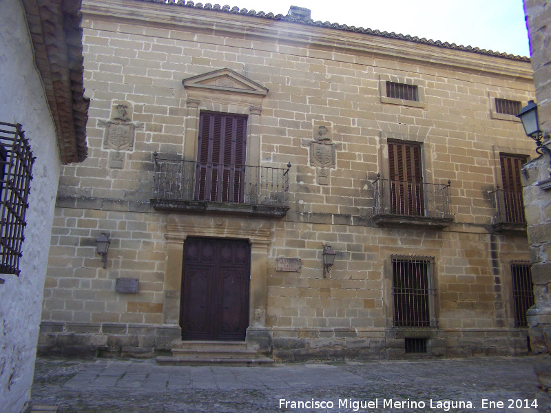 Palacio de Rubn Ceballos - Palacio de Rubn Ceballos. Fachada