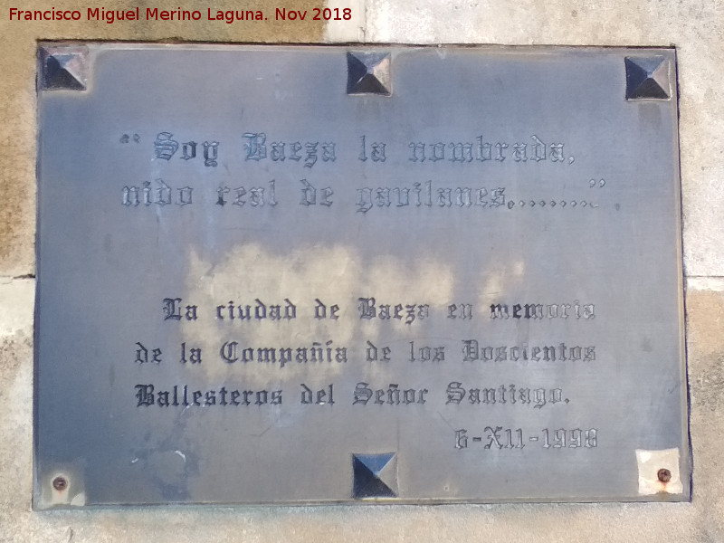 Monumento al Ballestero Baezano - Monumento al Ballestero Baezano. Placa