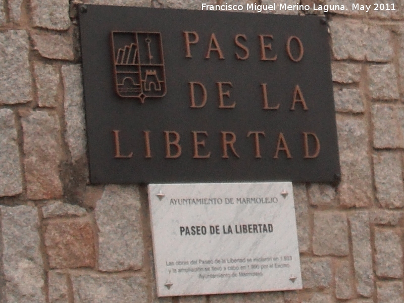 Paseo de la Libertad - Paseo de la Libertad. Placas