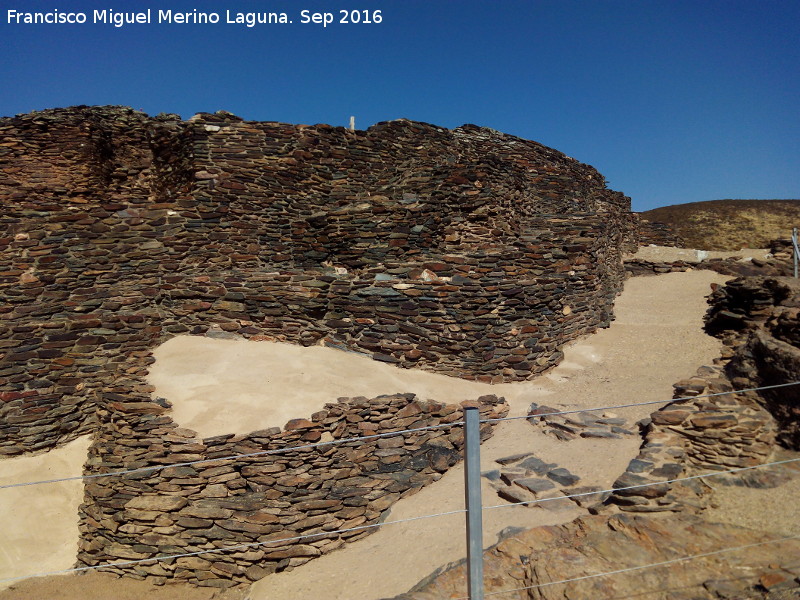 Pealosa - Pealosa. Piedra grabada tapada