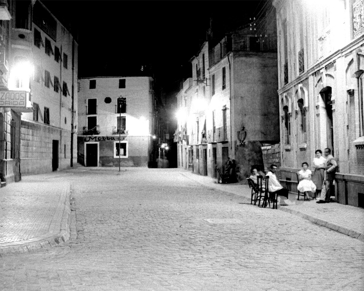 Fbrica El Alczar - Fbrica El Alczar. Foto antigua. Calle lamos con Casa de Socorro y Fabrica El Alcazar