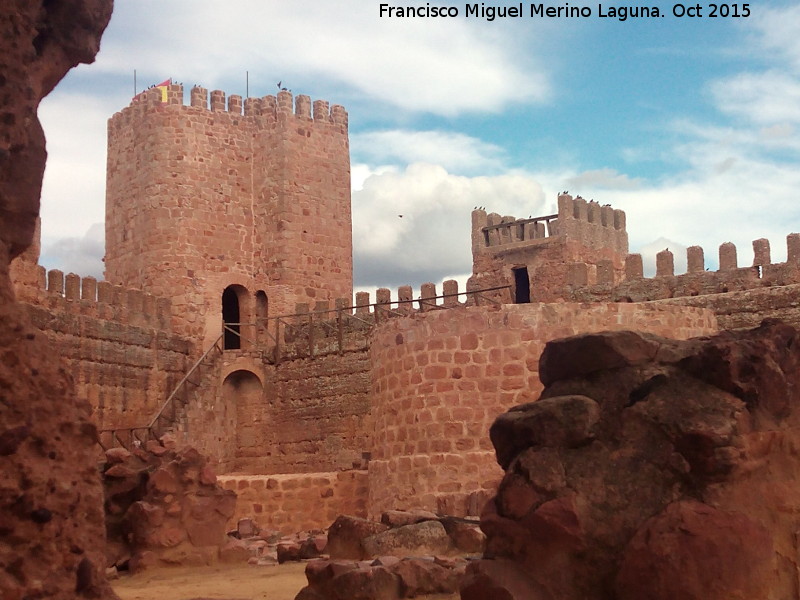 Castillo de Baos de la Encina - Castillo de Baos de la Encina. Torre del Homenaje