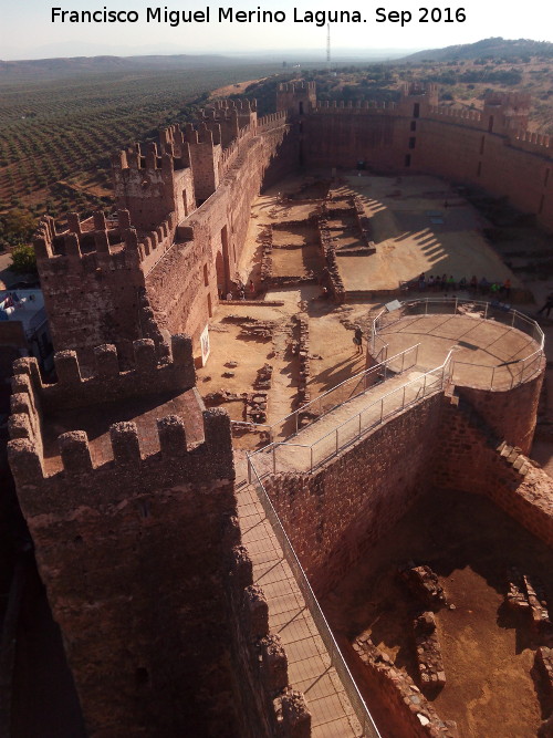 Castillo de Baos de la Encina - Castillo de Baos de la Encina. 