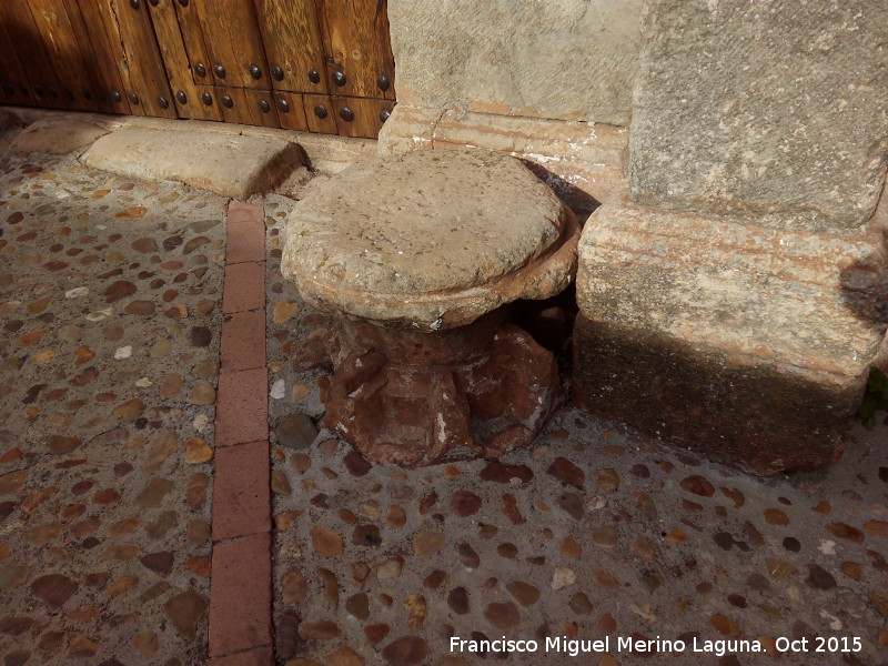 Palacio de Los Molina de la Cerda - Palacio de Los Molina de la Cerda. Basa y rebajes para carros