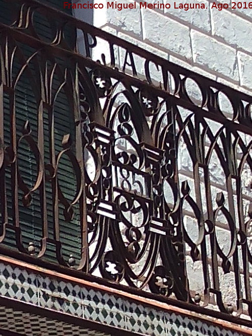 Casa de la Calle Cardenal Merino n 10 - Casa de la Calle Cardenal Merino n 10. Iniciales y ao 1851