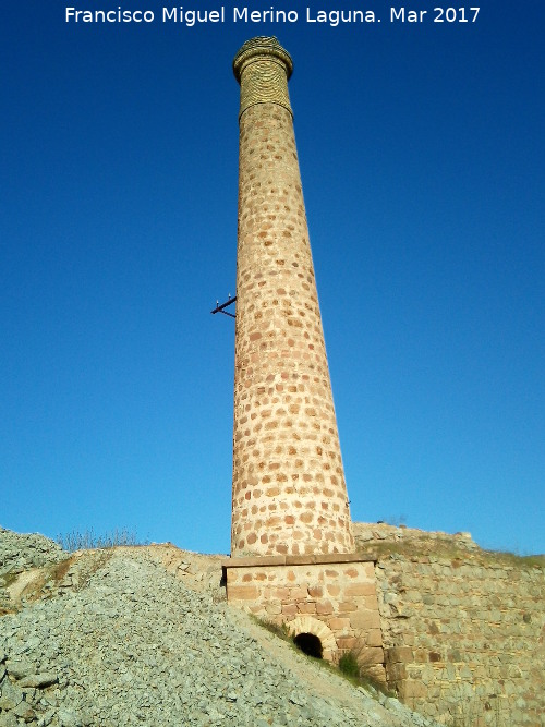 Pozo Rico - Pozo Rico. Chimenea