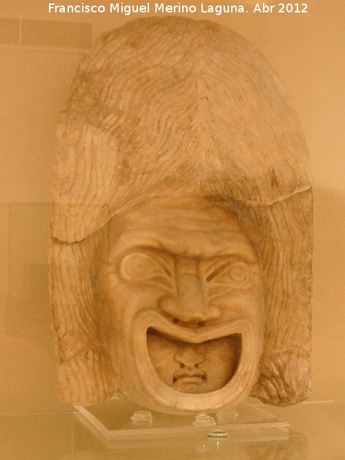 Villa romana de la Estacin - Villa romana de la Estacin. Mscara de mrmol. Museo Municipal