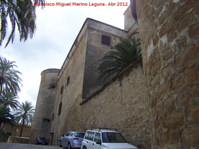 Castillo de Canena - Castillo de Canena. Lateral