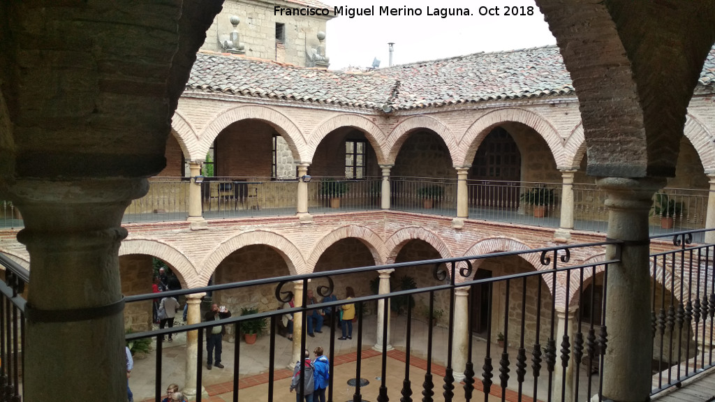 Colegiata de Santiago - Colegiata de Santiago. Galera alta