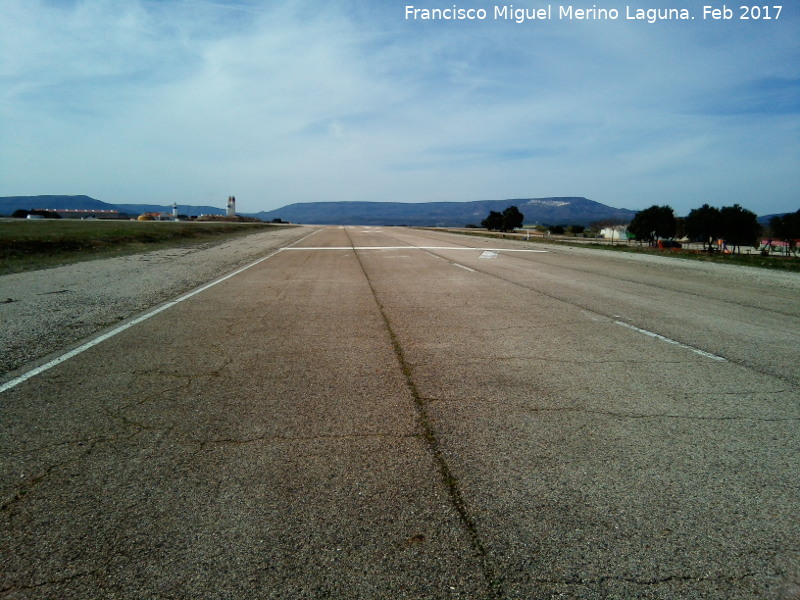 Aerdromo El Cornicabral - Aerdromo El Cornicabral. Pista